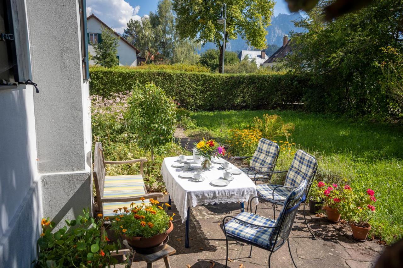 Landhauswohnung Mit Wildromantischem Garten Füssen 외부 사진