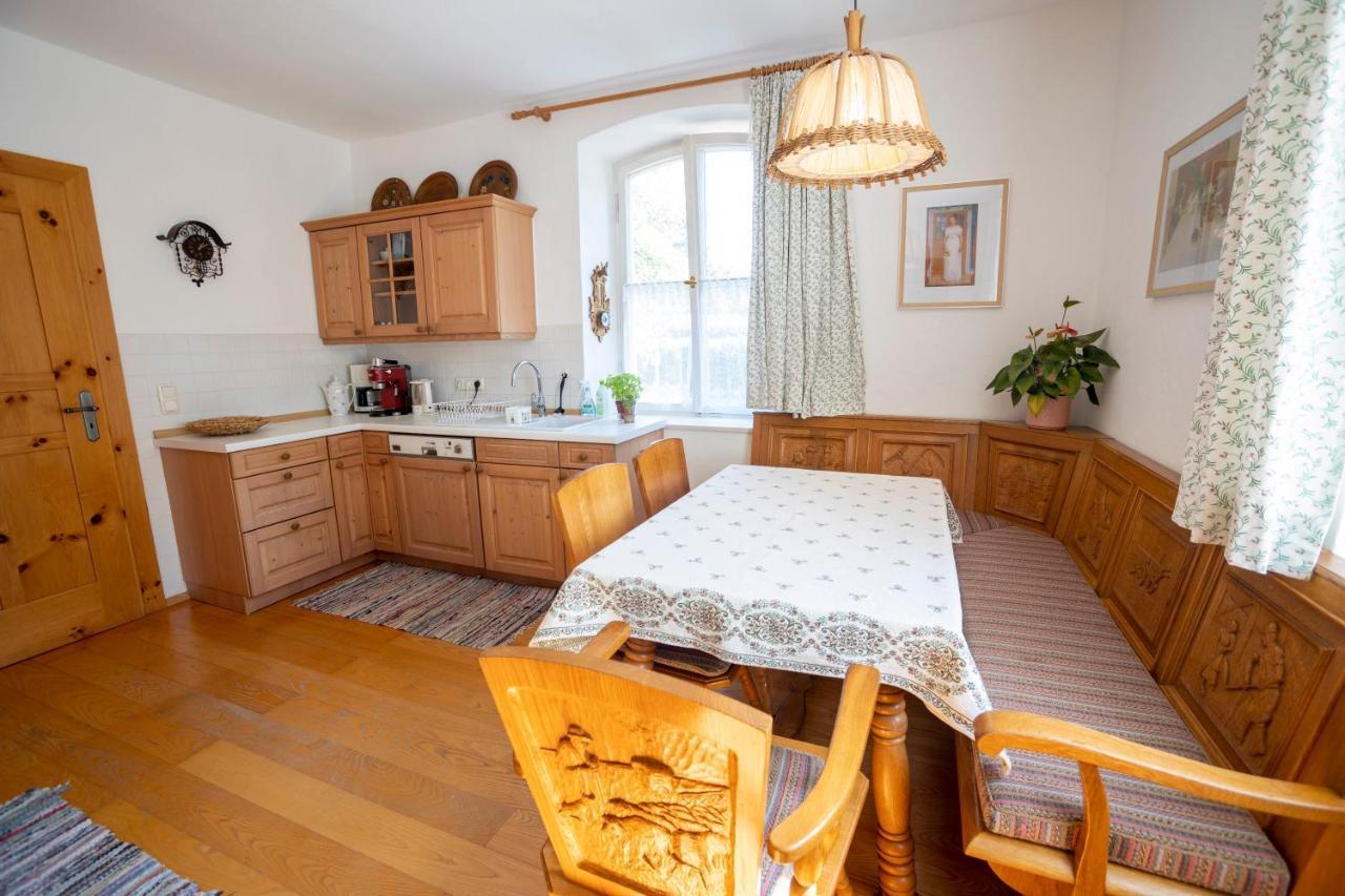 Landhauswohnung Mit Wildromantischem Garten Füssen 외부 사진