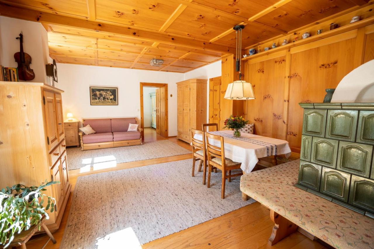 Landhauswohnung Mit Wildromantischem Garten Füssen 외부 사진