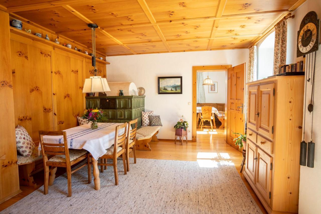 Landhauswohnung Mit Wildromantischem Garten Füssen 외부 사진