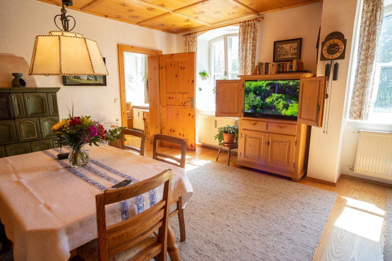 Landhauswohnung Mit Wildromantischem Garten Füssen 외부 사진
