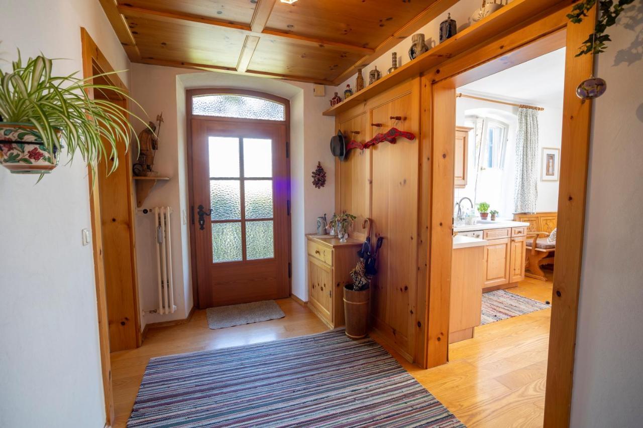 Landhauswohnung Mit Wildromantischem Garten Füssen 외부 사진